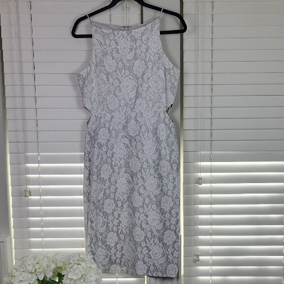 Topshop White Floral Lace Midi Dress. Size 8 - Picture 1 of 8